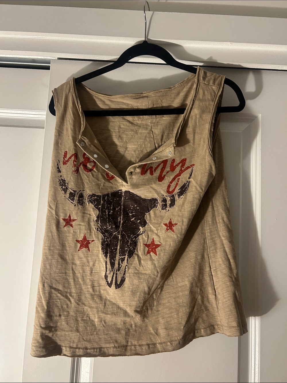 SHEIN Tan Sleeveless Tank with Distressed Bull Skull and Red Stars